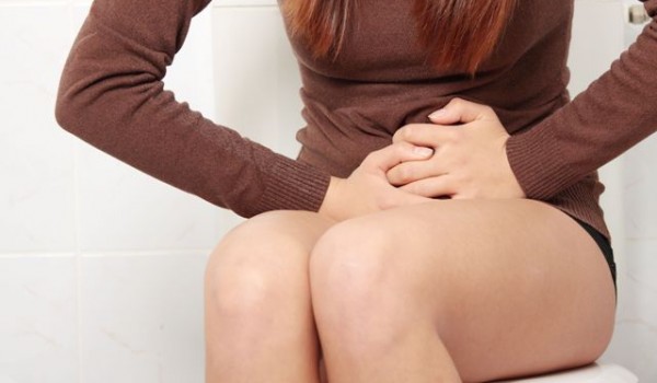 בריחת שתן עם דם